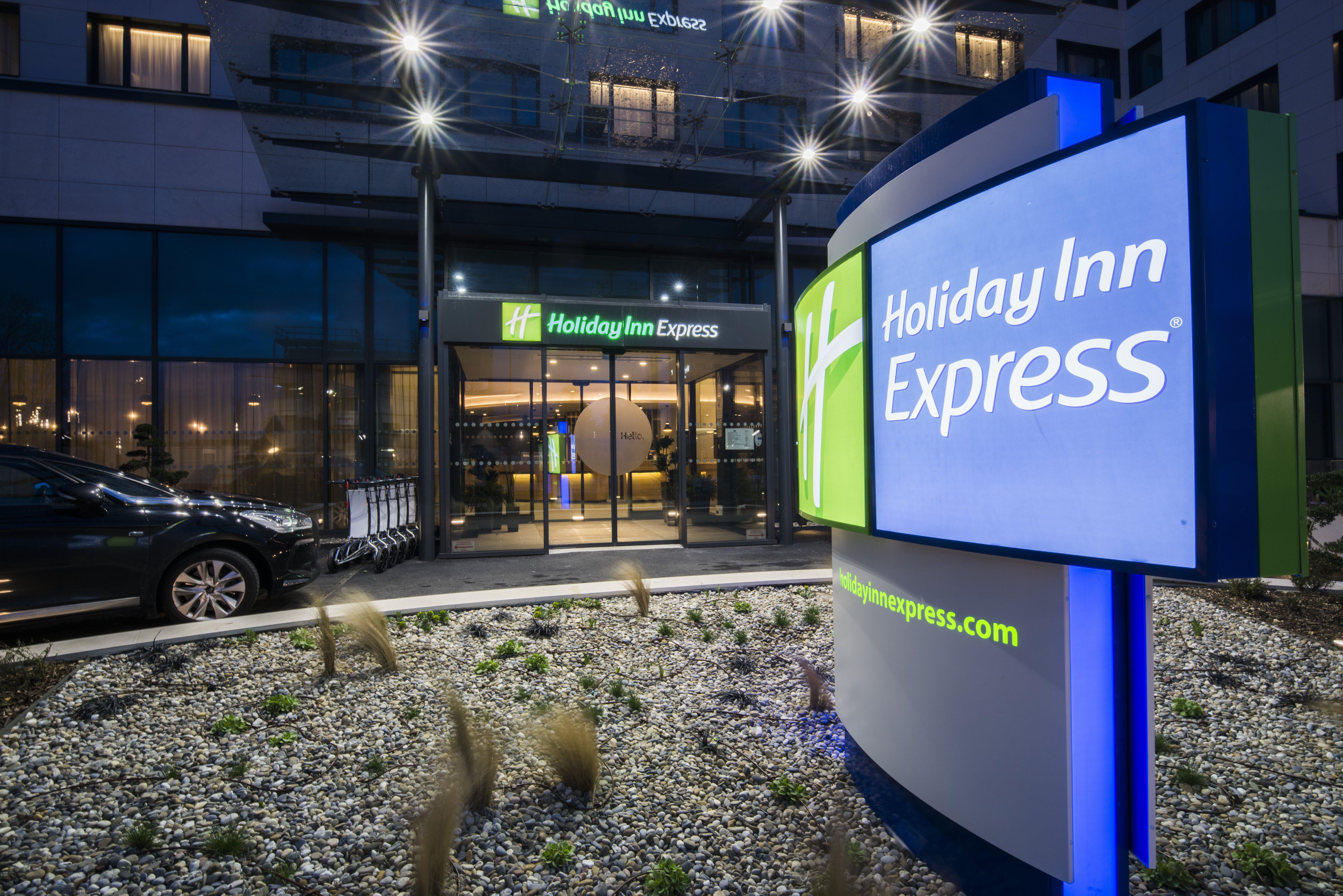 Holiday Inn Express - Paris - Cdg Airport By Ihg Roissy-en-France Kültér fotó